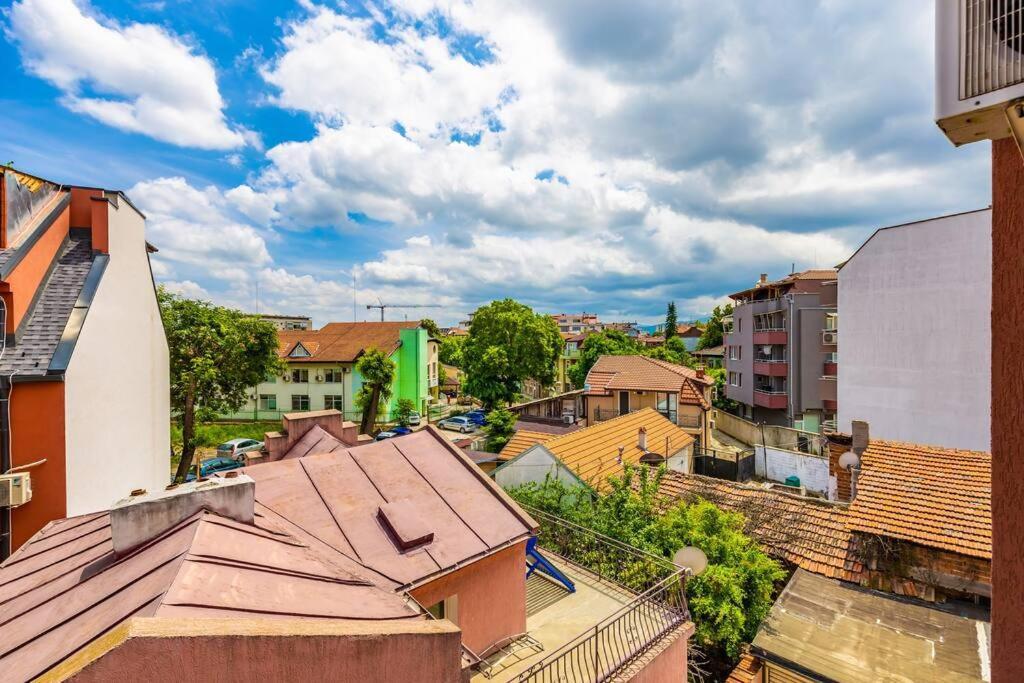 Appartamento The Little Beauty Next To Old Town & Kapana Plovdiv Esterno foto